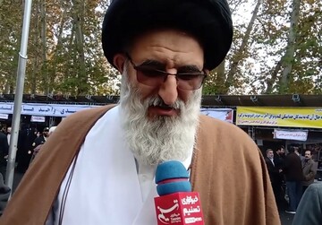  رهبر معظم انقلاب در خاموش کردن آتش فتنه ۸۸ نقشی پدرانه و مدبرانه ایفا کردند
