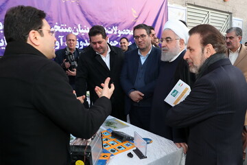 بازدید روحانی از نمایشگاه محصولات شرکت‌های دانش‌بنیان اردبیل/ افتتاح خط تولید لاستیک‌های کامیونی تمام سیمی رادیال