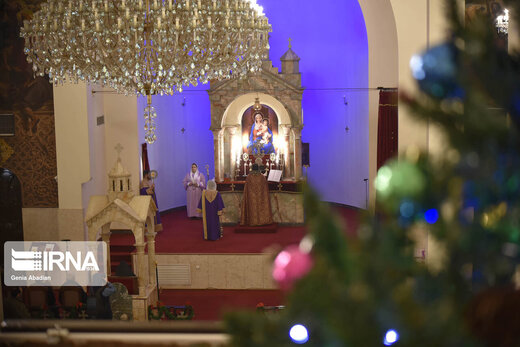 مراسم آغاز سال نو میلادی در کلیسای سرکیس مقدس تهران