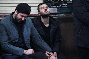 تصاویر | حضور چهره‌های سیاسی و نظامی در مسجد امیرالمؤمنین شهرک دقایقی، پس از شهادت سپهبد شهید قاسم سلیمانی