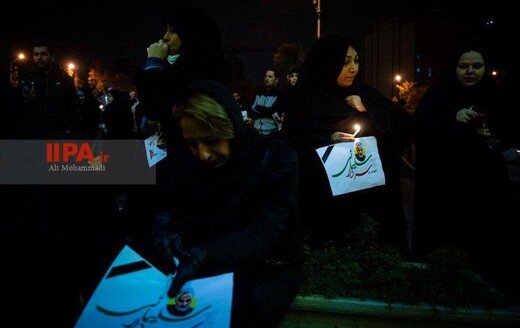 روشن کردن شمع در مسجد امام صادق(ع) میدان فلسطین تهران