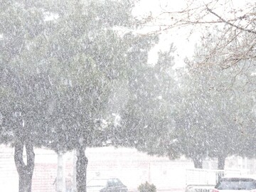بارش اولین برف زمستانی در ارومیه / احتمال کاهش دما تا منفی ۶درجه