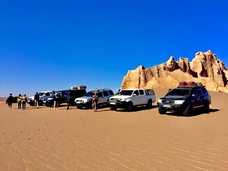 کویرنوردی گردشگران ژاپنی‌ در بیابان لوت