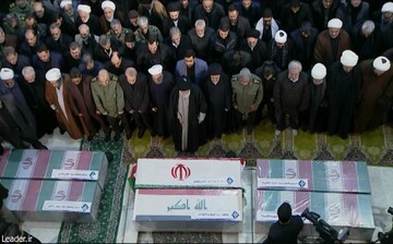 دعا و عبارات کم نظیر رهبر انقلاب در نماز بر پیکر سردار شهید سلیمانی