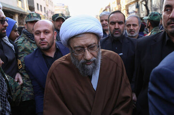 آیت الله آملی لاریجانی درمراسم شهید سردار سلیمانی