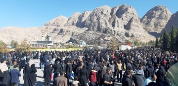 عکسی متفاوت از مراسم تشیع پیکر سردار سلیمانی در کرمان