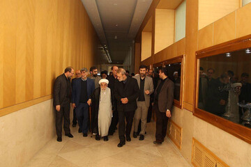 ببینید | تصویری از حضور امروز صبح آیت‌الله جنتی، دبیر شورای نگهبان در مجلس