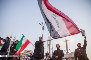 تصاویر خوشحالی خیابانی مردم برای #انتقام _سخت از آمریکا