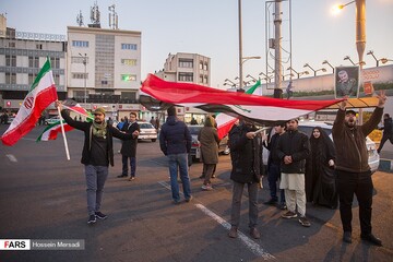 تصاویر خوشحالی خیابانی مردم برای #انتقام _سخت از آمریکا