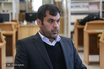 اهداء اسناد خاندان سامنی در مرکز اسناد کتابخانه مجلس