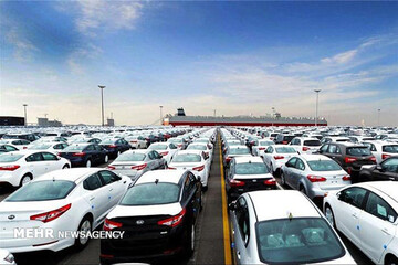 بزرگترین بازار خودروی جهان دومین افت سالانه متوالی خود را ثبت کرد