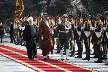 President Rouhani officially welcomes Qatari Emir