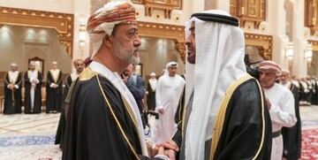 تصاویر| تلاقی نگاه سلطان و شیخ، سوژه داغ فضای مجازی شد