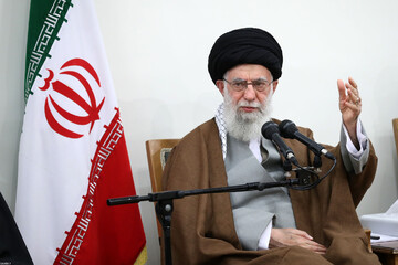 رهبر انقلاب: کاری کنید روحیه جهاد و مقاومت راه قطعی نسل‌ها شود