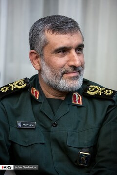 دیدار سردار حاجی زاده با خانواده شهیده فاطمه محمودی
