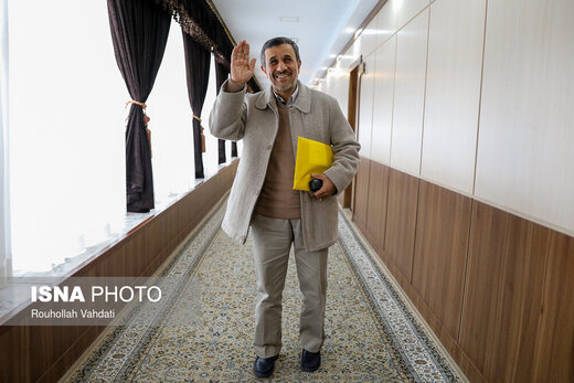 روزنامه اعتماد:احمدی نژاد امروز همان احمدی‌نژاد دیروز است، با همان دروغ هایش