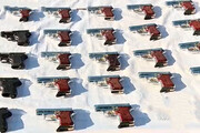 فیلم | کشف دو محموله بزرگ قاچاق اسلحه‌های ویژه ترور، در مرزهای غربی