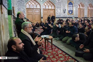 غبارروبی حرم مطهر حضرت عبدالعظیم حسنی (ع)