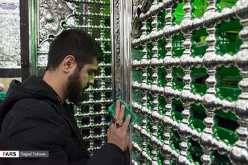 غبارروبی حرم مطهر حضرت عبدالعظیم حسنی (ع)