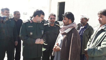 بازدید سردار تنگسیری فرمانده نیروی دریایی سپاه از مناطق سیل‌زده جنوب شرق کشور