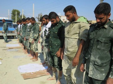 بازدید سردار تنگسیری فرمانده نیروی دریایی سپاه از مناطق سیل‌زده جنوب شرق کشور