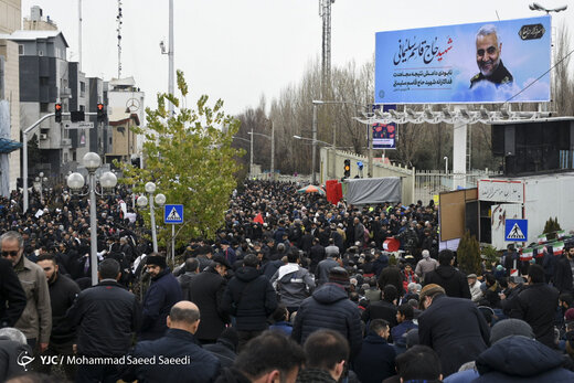 حضور پرشور مردم تهران در نماز وحدت بخش