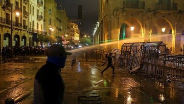 145 زخمی در شب پر حادثه بیروت