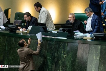در صحن علنی مجلس با حضور محمدجواد ظریف چه گدشت؟