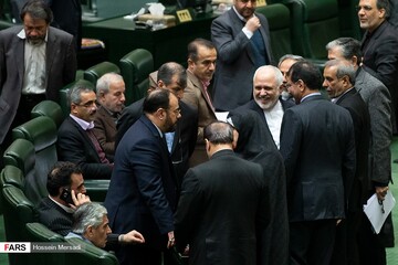 در صحن علنی مجلس با حضور محمدجواد ظریف چه گدشت؟