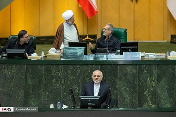 در صحن علنی مجلس با حضور محمدجواد ظریف چه گدشت؟