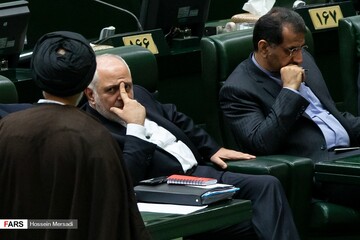 در صحن علنی مجلس با حضور محمدجواد ظریف چه گدشت؟