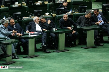 در صحن علنی مجلس با حضور محمدجواد ظریف چه گدشت؟