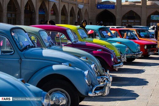 همایش خودروهای تاریخی در اصفهان