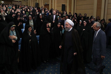 روحانی اجازه معرفی وزیر زن را ندارد؟ روحانی اجازه معرفی وزیر زن را ندارد؟