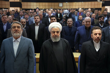 همایش استانداران و فرمانداران