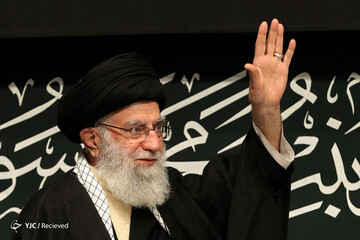 ببینید | سوگواری شب شهادت حضرت زهرا(س) در بیت رهبری