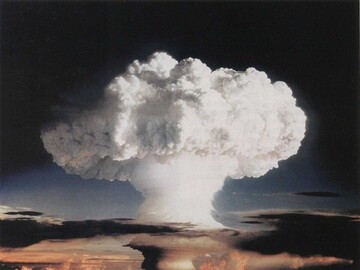 خطر جنگ هسته‌ای افزایش یافته است