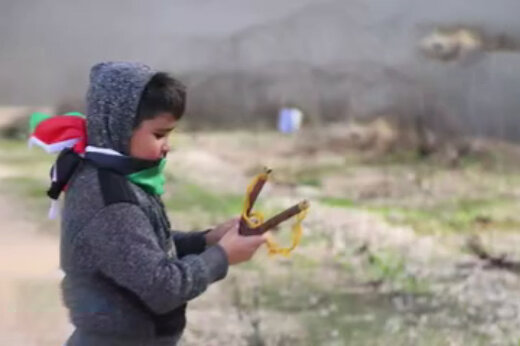ببینید | کودک فلسطینی که به نماد مقاومت ضد معامله قرن شد