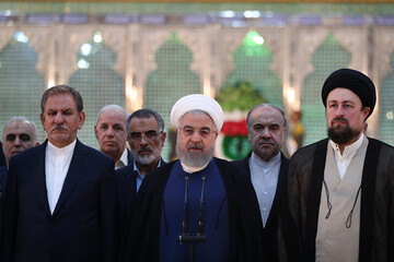 روحانی: دلسرد کردن مردم از انتخابات از مشی امام فاصله دارد 