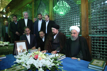 مراسم تجدید میثاق اعضای دولت با آرمانهای امام راحل و شهیدان