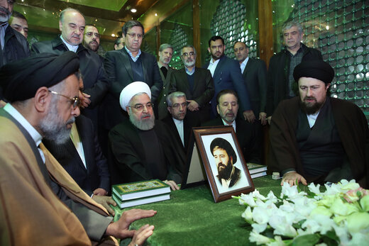 مراسم تجدید میثاق اعضای دولت با آرمانهای امام راحل و شهیدان