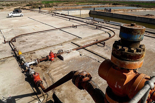 خبرآنلاین – ببینید | خسارت میدان نفتی آب‌تیمور به محیط زیست خوزستان!