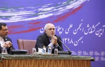ظریف: چرا قبول نداریم استقامت و دیپلماسی می‌تواند قدرت بیاورد؟