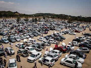 رییس اتحادیه نمایشگاه‌داران خودرو: قیمت خودروهای کارکرده در بازار افت می‌کند