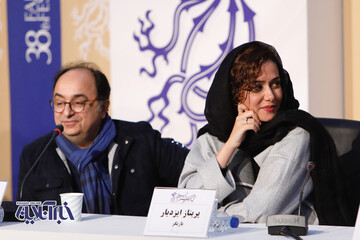 پریناز ایزدیار