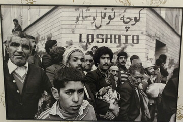 نمایشگاه عکس‌ «میشل ستبون» از پیروزی انقلاب