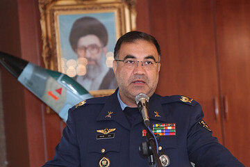 جانشین فرمانده نیروی هوایی ارتش: باید مسائل حاشیه‌ای را کنار بگذاریم و پشتیبان ولایت باشیم/ امیر حیدری: صراط مستقیم ما، ولی‌امر مسلمین است