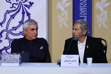 نشست خبری «خروج»
