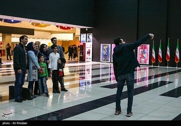 دهمین جشنواره فیلم فجر اصفهان