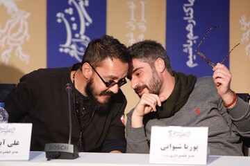 نشست خبری پوست